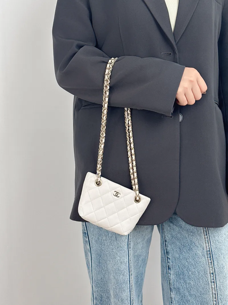 Chanel Shoulder Bag mini tote White Grained Calfskin 15 × 4 × 10 cm — on-model view 1 of 2
