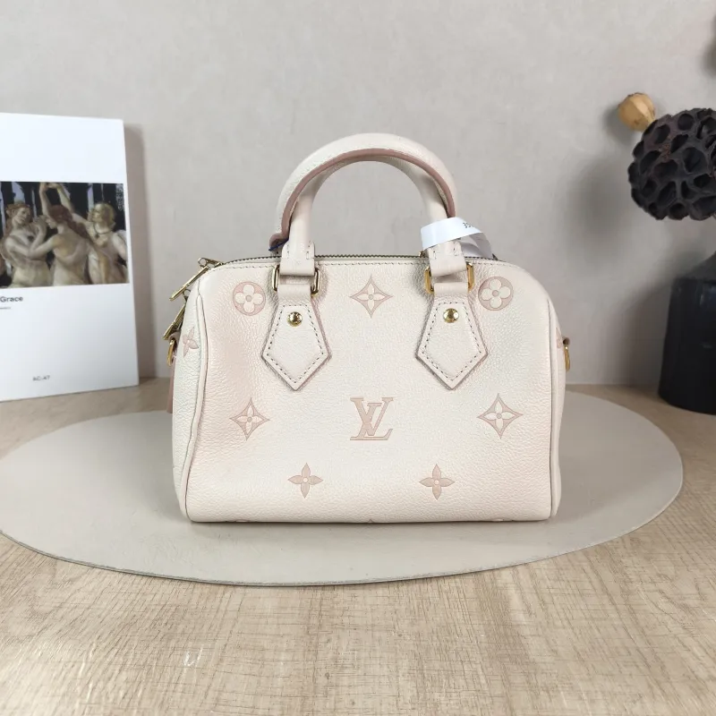 Louis Vuitton Crossbody Bag Speedy20 Beige · Pink Monogram Empreinte Embossed Calfskin Small 20.5 × 12 × 13.5 cm — cover view 2 of 6