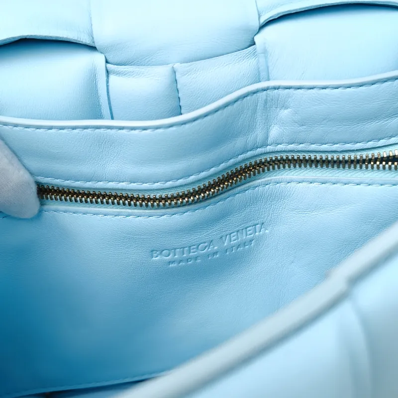 Bottega Veneta Crossbody Bag Padded Cassette Woven Blue Lambskin Medium26 × 8 × 18 cm — detail view 2 of 14