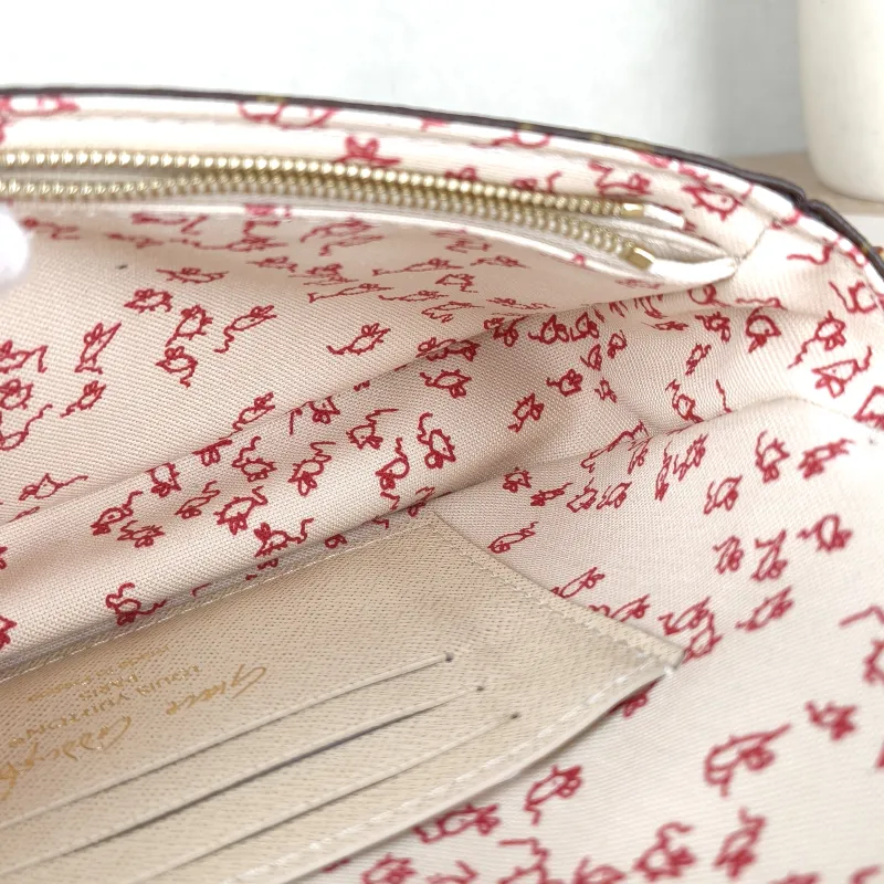 Louis Vuitton Crossbody Bag IVY Monogram PVC Small 23.5 × 4.3 × 12 cm — detail view 5 of 13