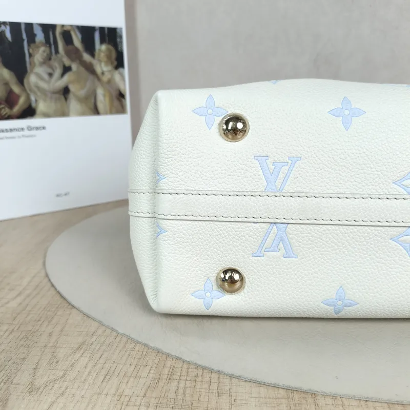 Louis Vuitton Crossbody Bag Carryall White · Blue Calfskin Small 29.5 × 12 × 24 cm — detail view 6 of 13