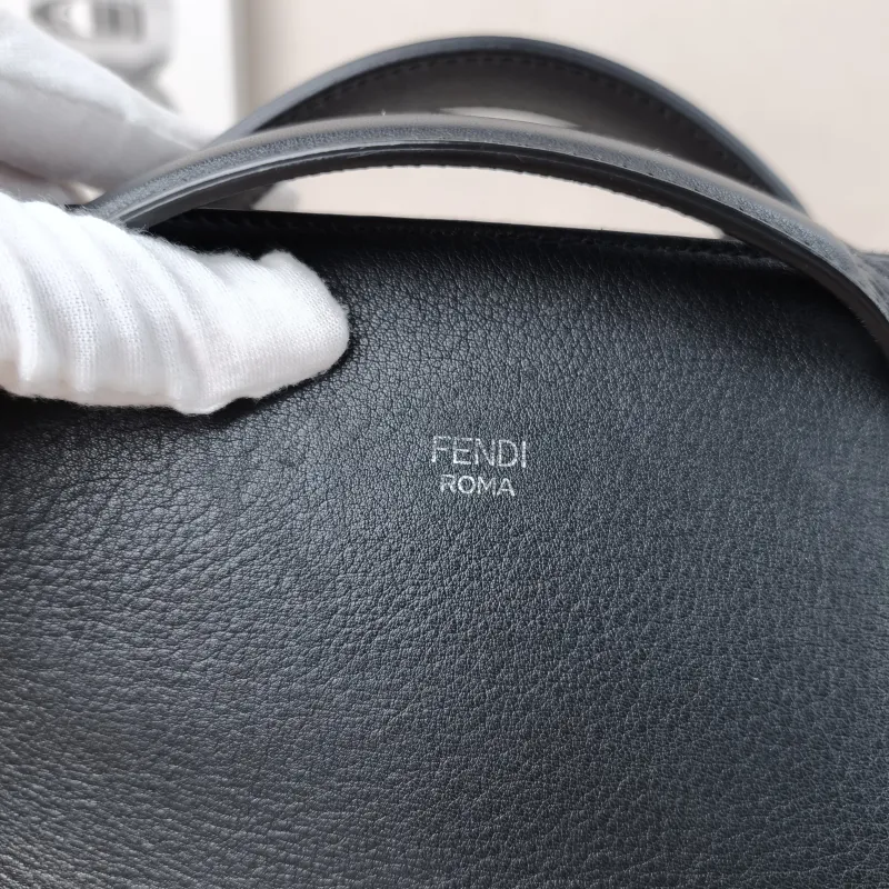 FENDI Crossbody Bagby the way Black Calfskin Medium28 × 13 × 17 cm — detail view 6 of 14