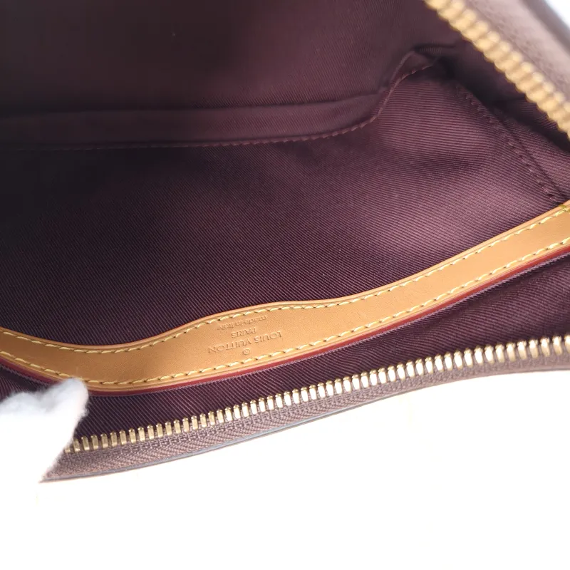 Louis Vuitton Crossbody Bag Boulogne PVC Small 26 × 9.5 × 16 cm — detail view 1 of 11