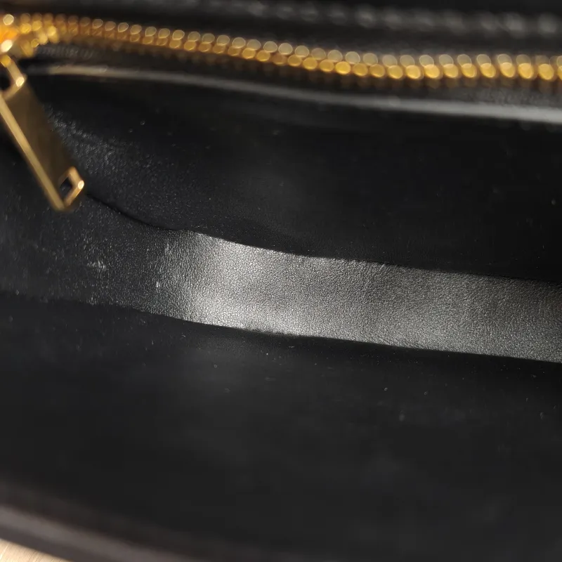 CELINE Crossbody Bag TEEN BESACE TRIOMPHE Black Calfskin Small 18.5 × 6 × 16 cm — detail view 6 of 12