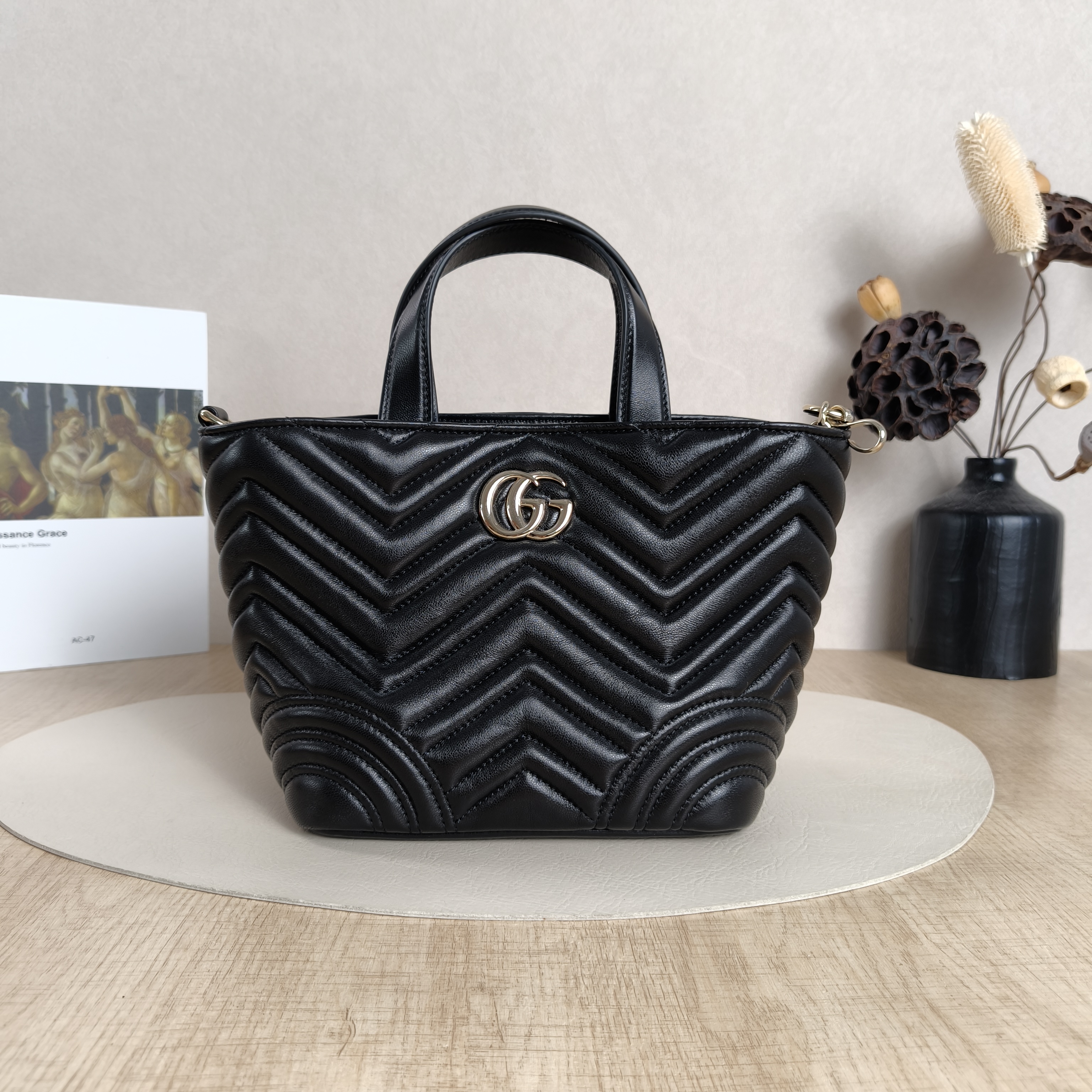 GUCCI Shoulder Bag Tote Bag Black Lambskin Small19 × 12 × 17.5 cm