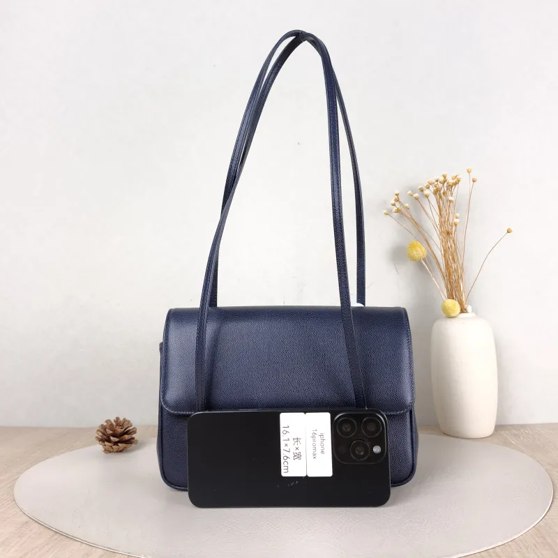 Chanel Shoulder Bag 26p preppy coco Navy Grained Calfskin Small 22 × 7 × 15 cm — cover view 3 of 6