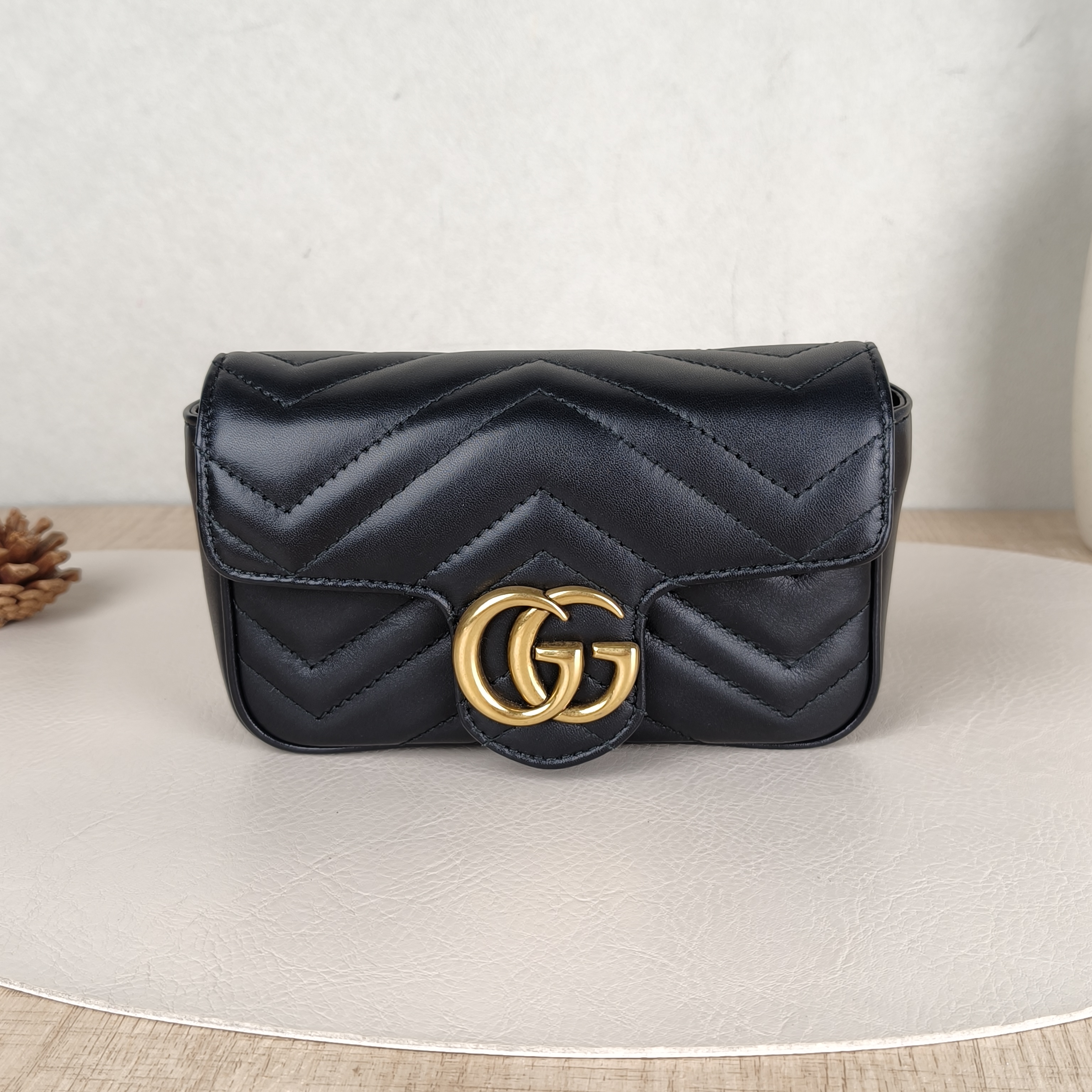 GUCCI Crossbody Bag GG Marmont Mini Marmont Mini Black Calfskinmini16.5 × 4.5 × 9.5 cm