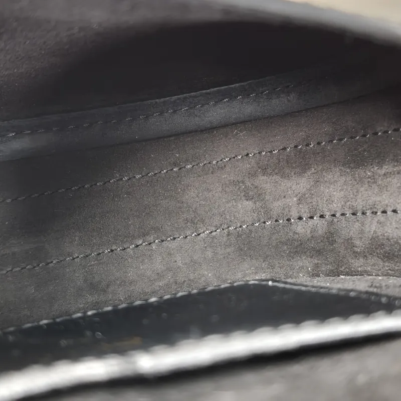 DIOR Crossbody Bag Bobby Black Calfskin Small18 × 5 × 14 cm — detail view 8 of 13