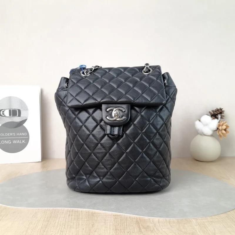 Chanel Backpack 23s Backpack Black Lambskin Large 20 × 12 × 25 cm 22