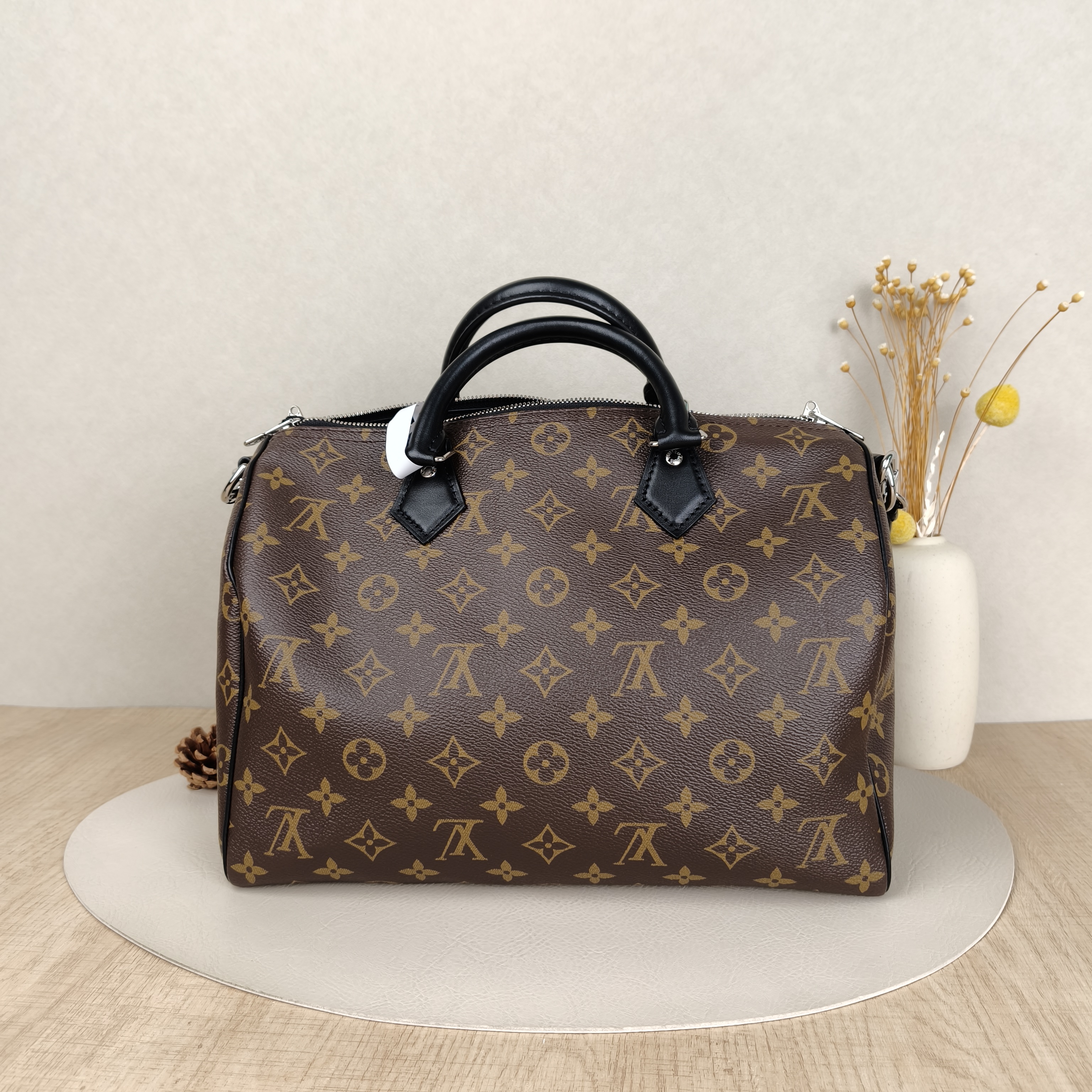 Louis Vuitton Shoulder Bag Speedy Soft 30 — cover view 2 of 9