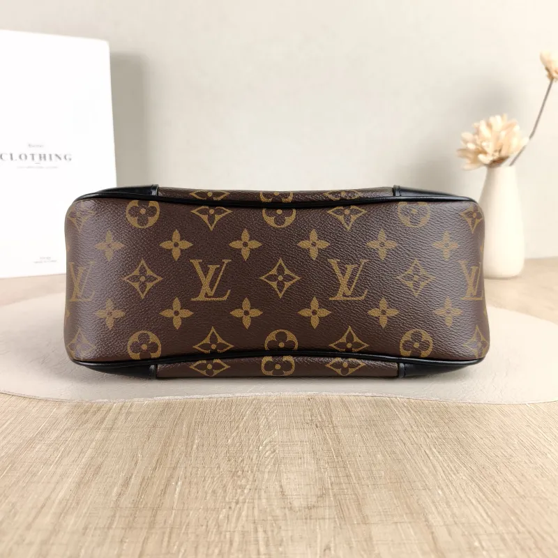 Louis Vuitton Crossbody Bag Boulogne PVC Small 26 × 9.5 × 16 cm — cover view 4 of 5