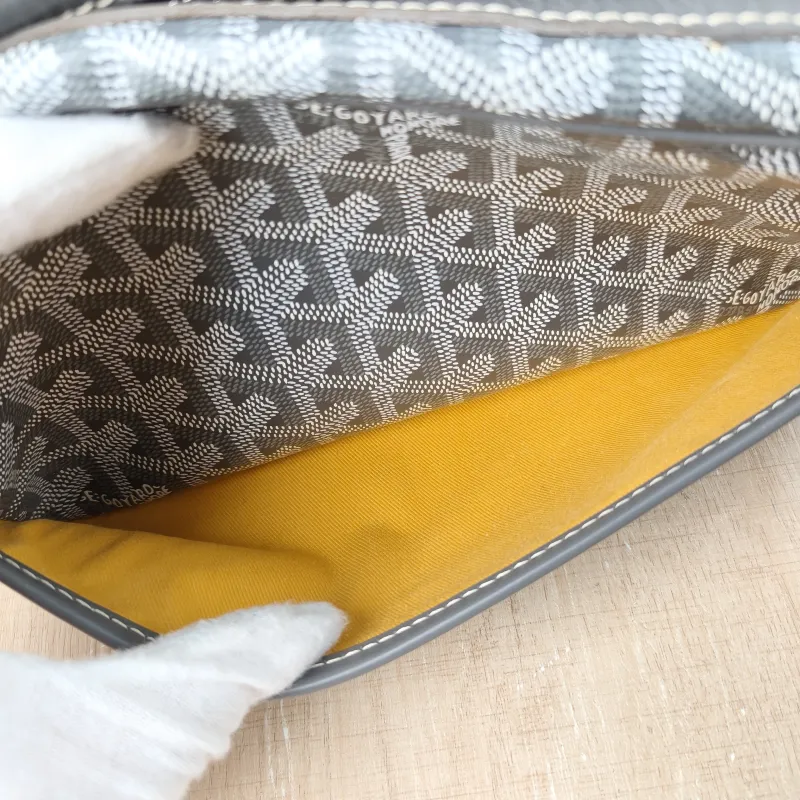 GOYARD Crossbody Bag Cap Vert Camera Bag Grey PVC Small 22 × 6.5 × 13 cm — detail view 10 of 11