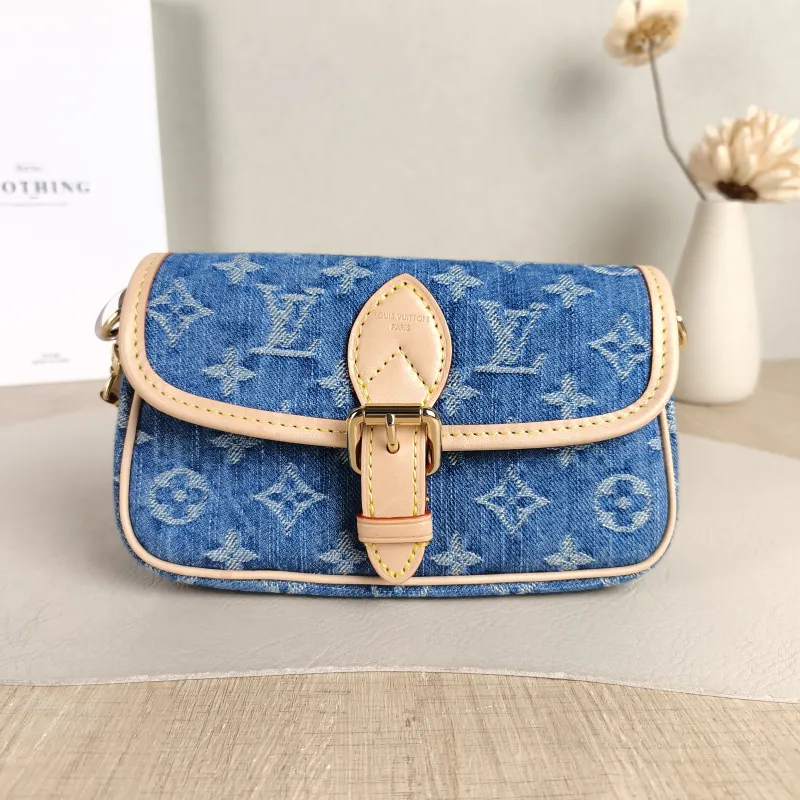 Louis Vuitton Crossbody Bag Diane Baguette Bag Blue nano 19 × 6 × 10.5 cm