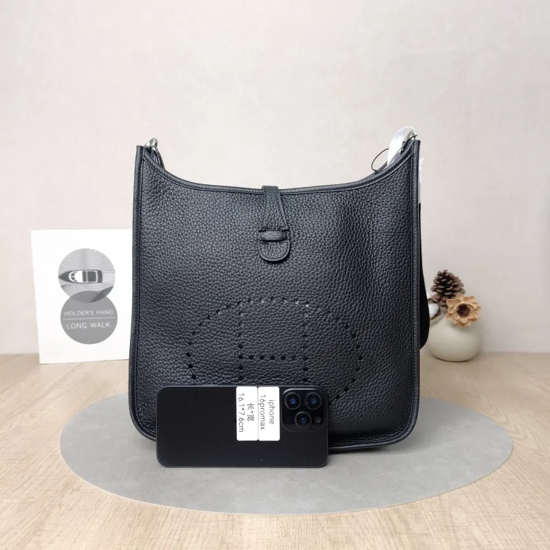 Hermès Crossbody Bag Evelyne 29 29Black Clemence Taurillon TC Calfskin Small29 × 8 × 30 cm — cover view 2 of 6