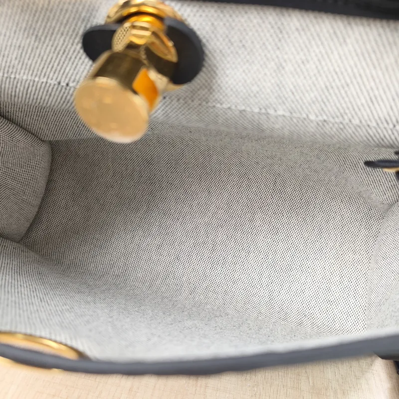 Hermès Crossbody Bag Herbag 31 Black Canvas Medium 30.5 × 11 × 25.5 cm W — detail view 11 of 12