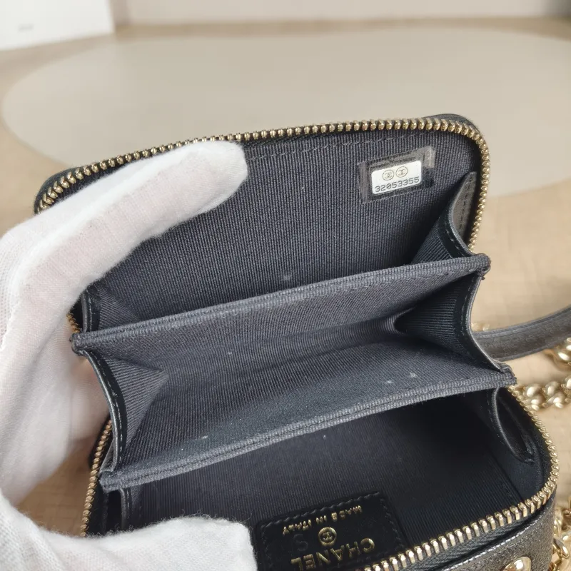 Chanel Crossbody Bag le boy Crossbody Bag Black Calfskin One Size 11 × 4 × 7 cm 32 — detail view 1 of 11