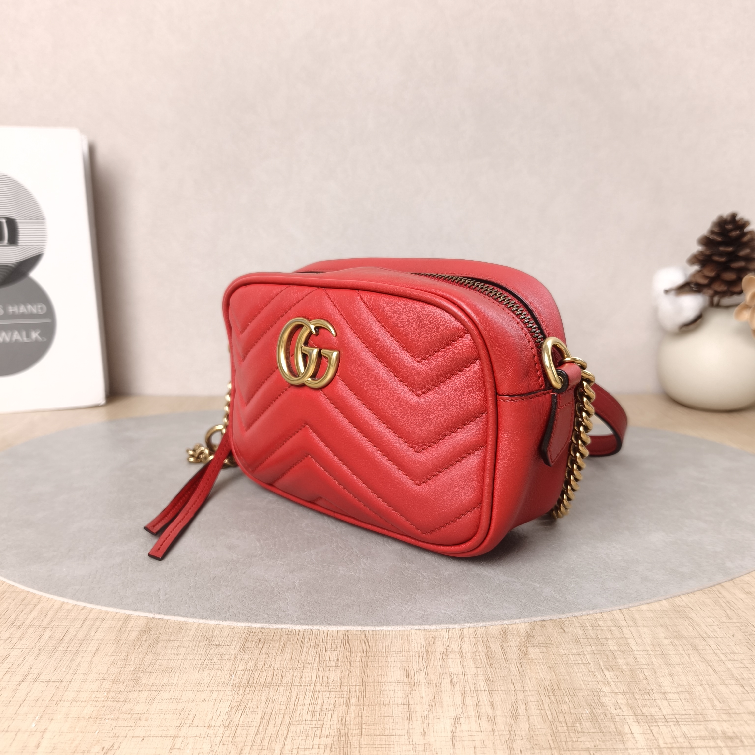 GUCCI Crossbody Bag GG Marmont Marmont Camera Bag Red Calfskinmini18 × 6 × 12 cm — cover view 2 of 5