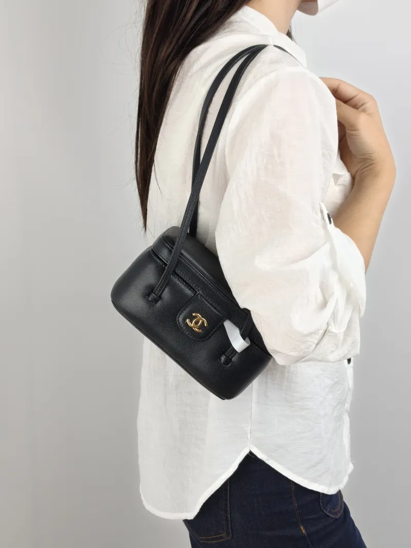 Chanel Crossbody Bag lp Box Bag Black Grained Calfskin 16 × 8 × 9.5 cm Microchip Edition — on-model view 2 of 2
