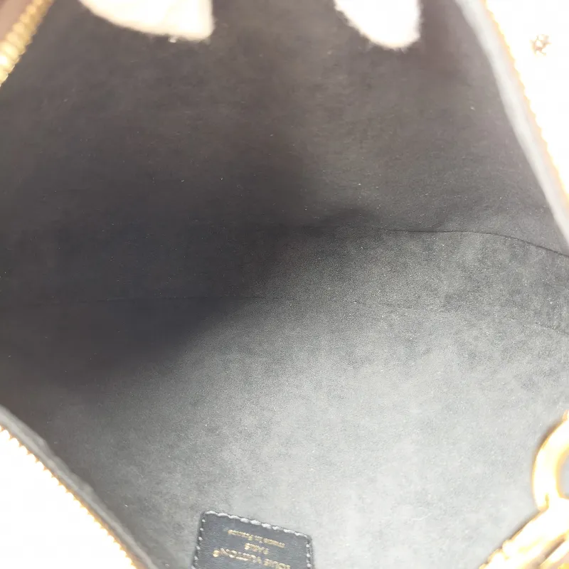 Louis Vuitton Shoulder Bag COOKIE Monogram PVC BB 28.5 × 5 × 19 cm — detail view 5 of 13