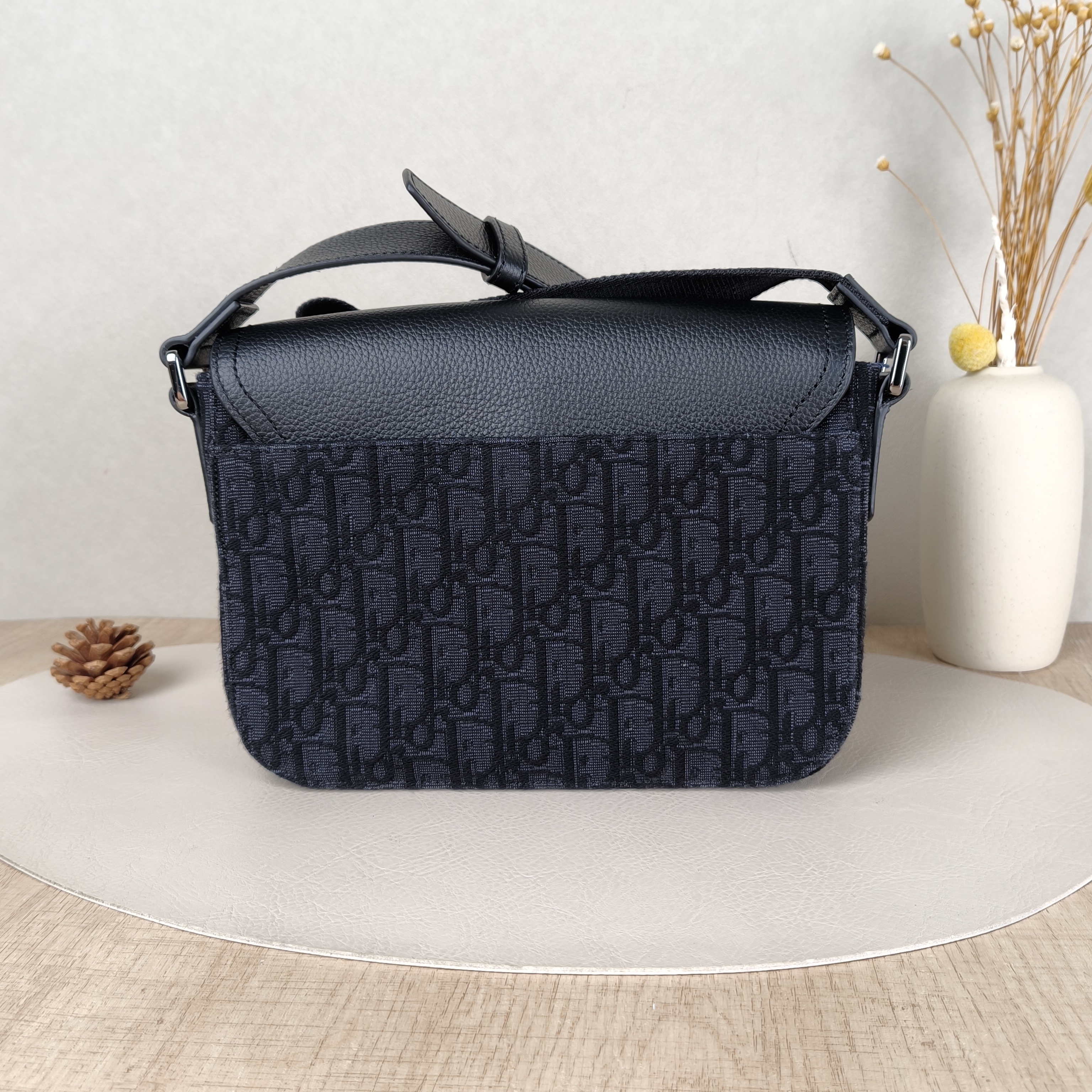 DIOR Crossbody Bag Monogram Canvas One Size23 × 6 × 18 cm — cover view 4 of 5