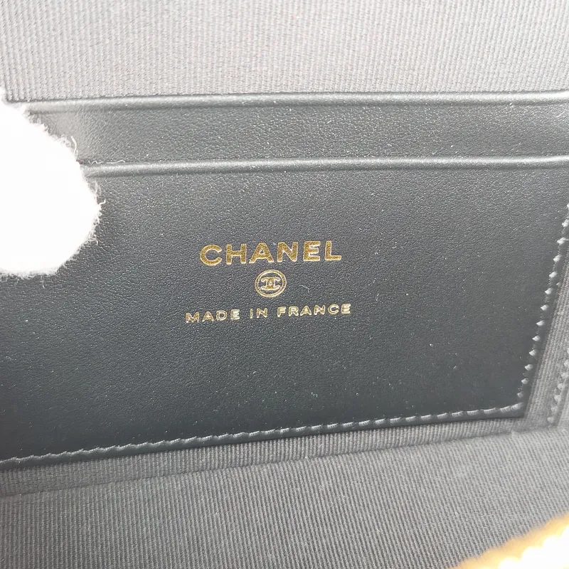 Chanel Crossbody Bag lp Vanity Case Bag Black Calfskin One Size 19.5 × 5 × 17 cm — detail view 3 of 15