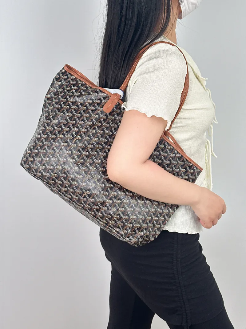 GOYARD Shoulder Bag SAINT LOUIS Shopping Tote Brown ine Canvas Small34 × 15 × 28 cm — on-model view 1 of 2