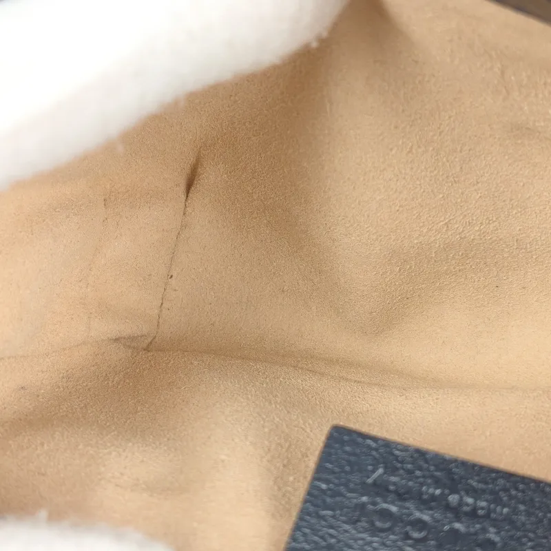 GUCCI Crossbody Bag GG Marmont Mini Marmont Mini Canvasmini16.5 × 4.5 × 9.5 cm — detail view 5 of 11