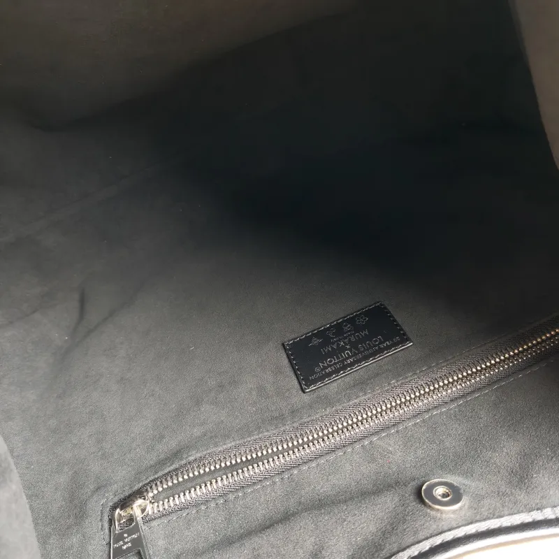 Louis Vuitton Crossbody Bag Carryall Vibe Black · Multicolore SL ambskin Medium 39 × 15 × 30 cm — detail view 2 of 13