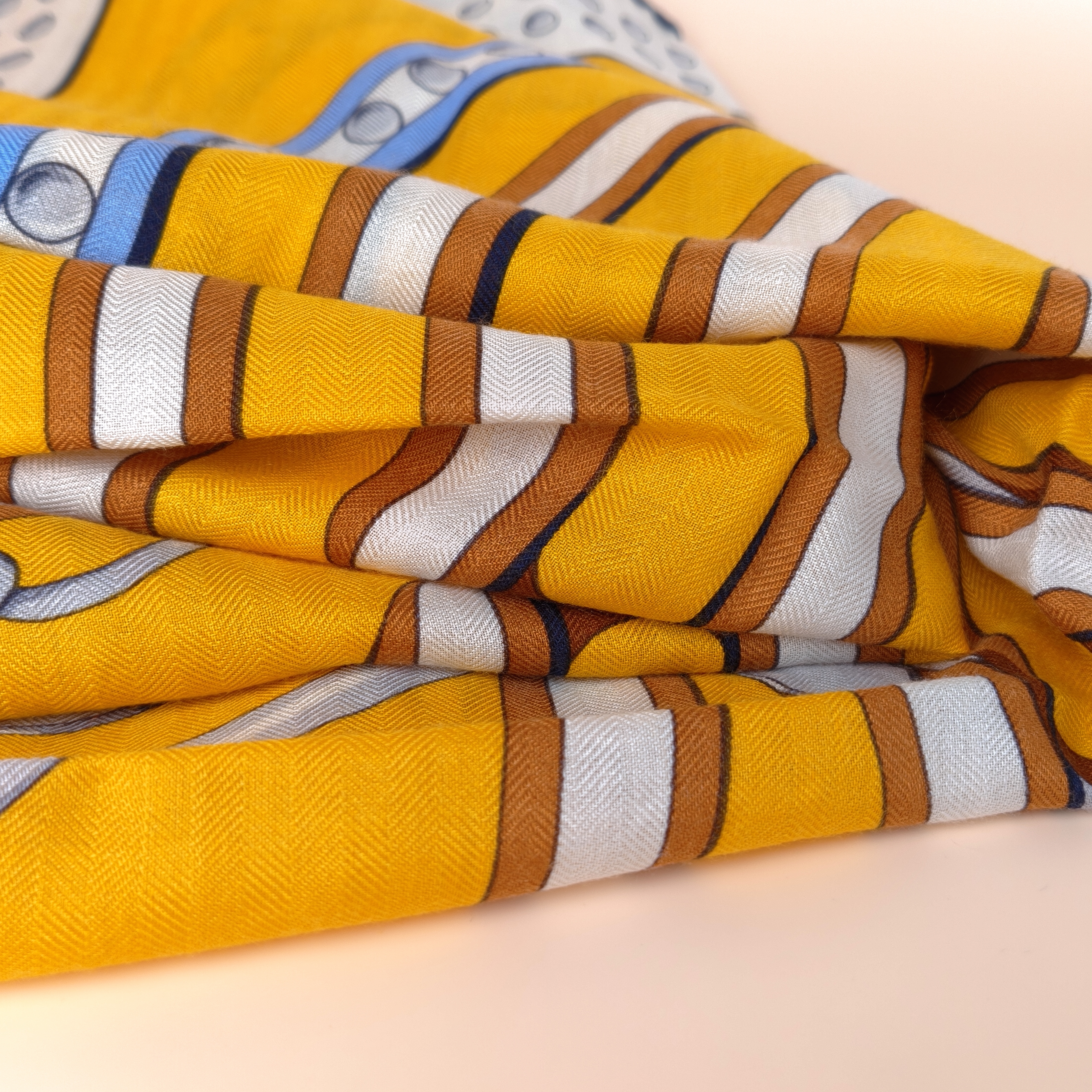 Hermès Scarf Scarf Colorblock Wool · Silk One Size140*140 — cover view 3 of 10