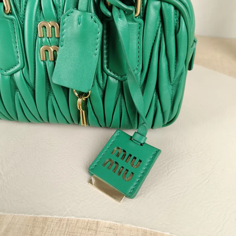 Miumiu Top Handle Bag Arcadie MatelasséCollection Edition Green Lambskin Small 19 × 6 × 13 cm — detail view 2 of 11