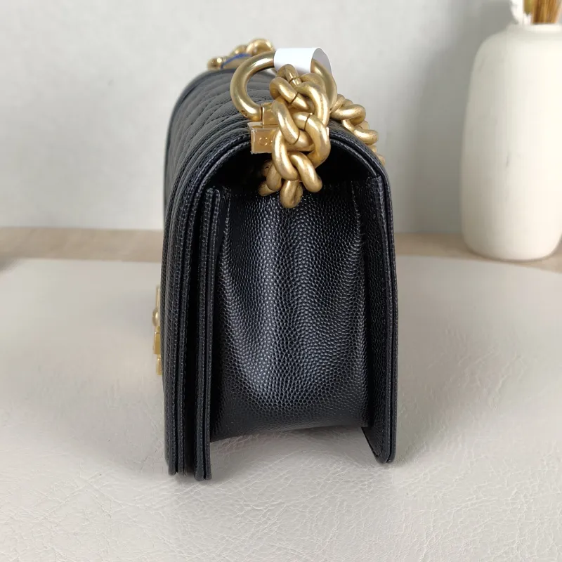 Chanel Crossbody Bag Le Boy​Black Grained Calfskin20.5 × 8.5 × 12 cm — detail view 3 of 15