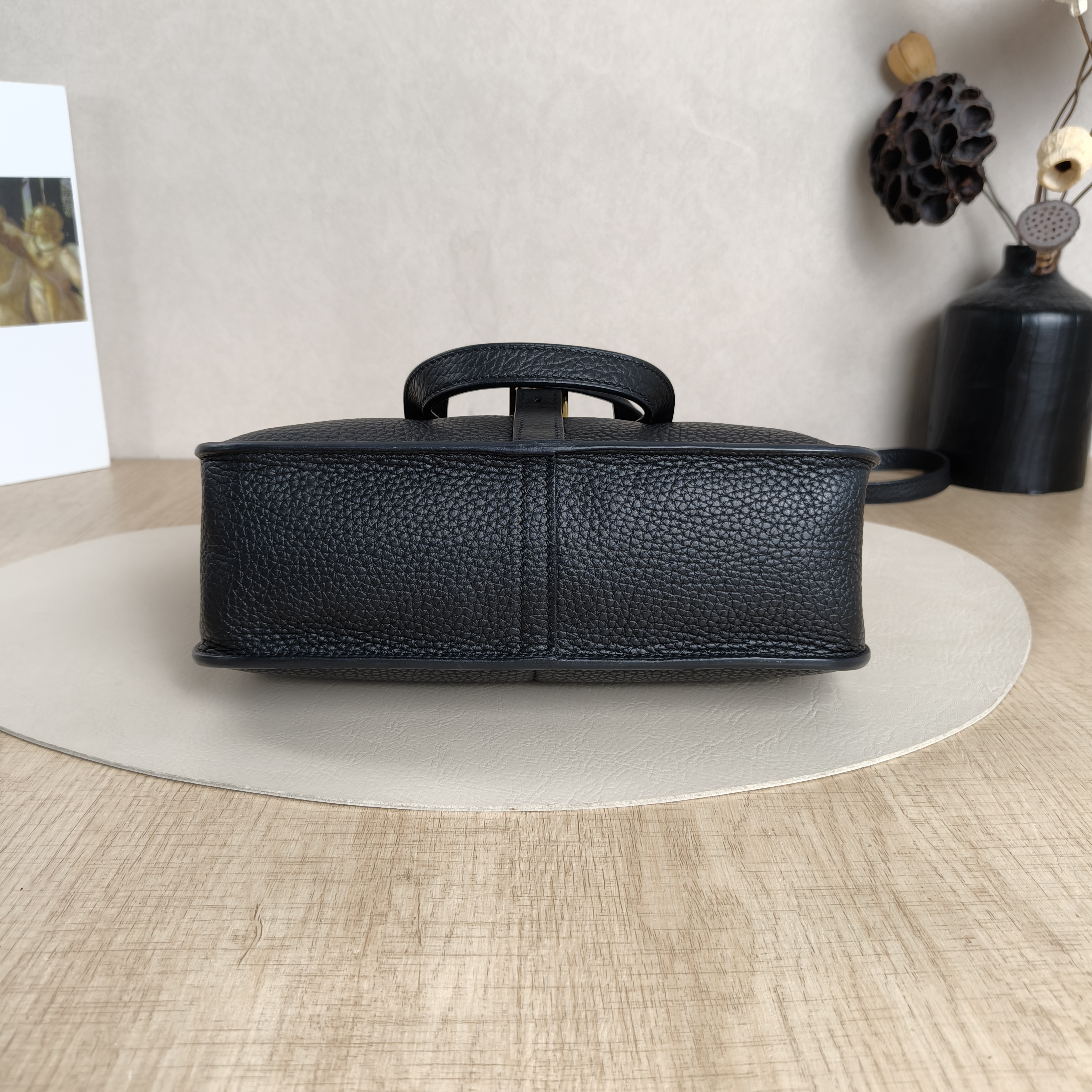 Hermès Shoulder Bag Halzan 25Black Taurillon Clemence TC Calfskin Small25 × 8 × 17 cm — cover view 5 of 12