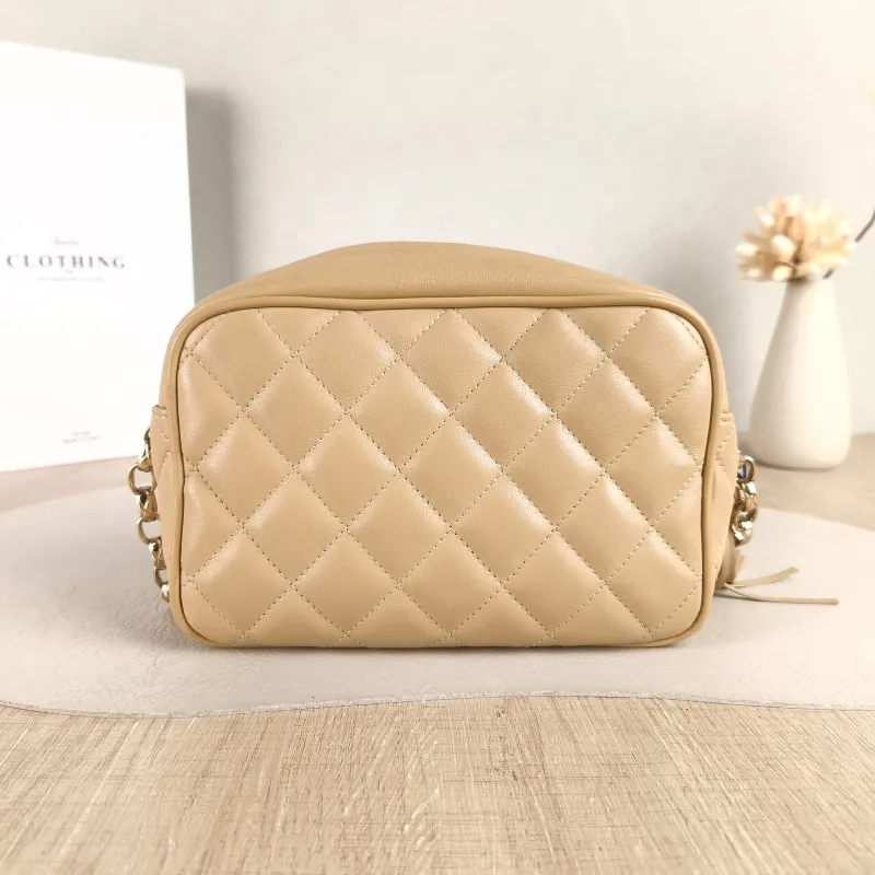 Chanel Crossbody Bag Crossbody Bag Beige Lambskin One Size19 × 8 × 13 cm — cover view 2 of 5