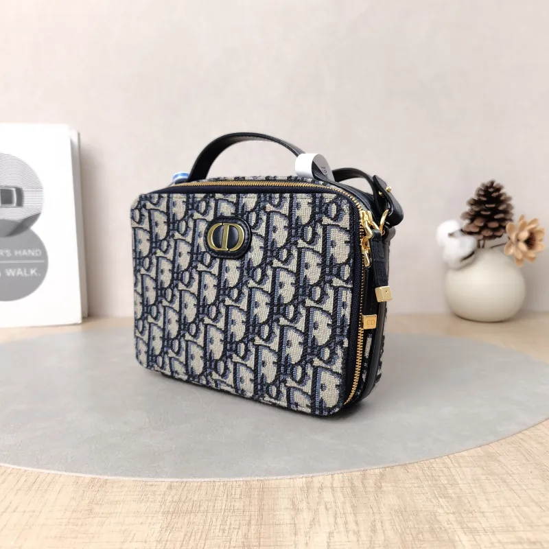 DIOR Shoulder Bag30 Montaigne Box Shoulder Bag Blue Canvas One Size19.5 × 6 × 15 cm — cover view 6 of 6