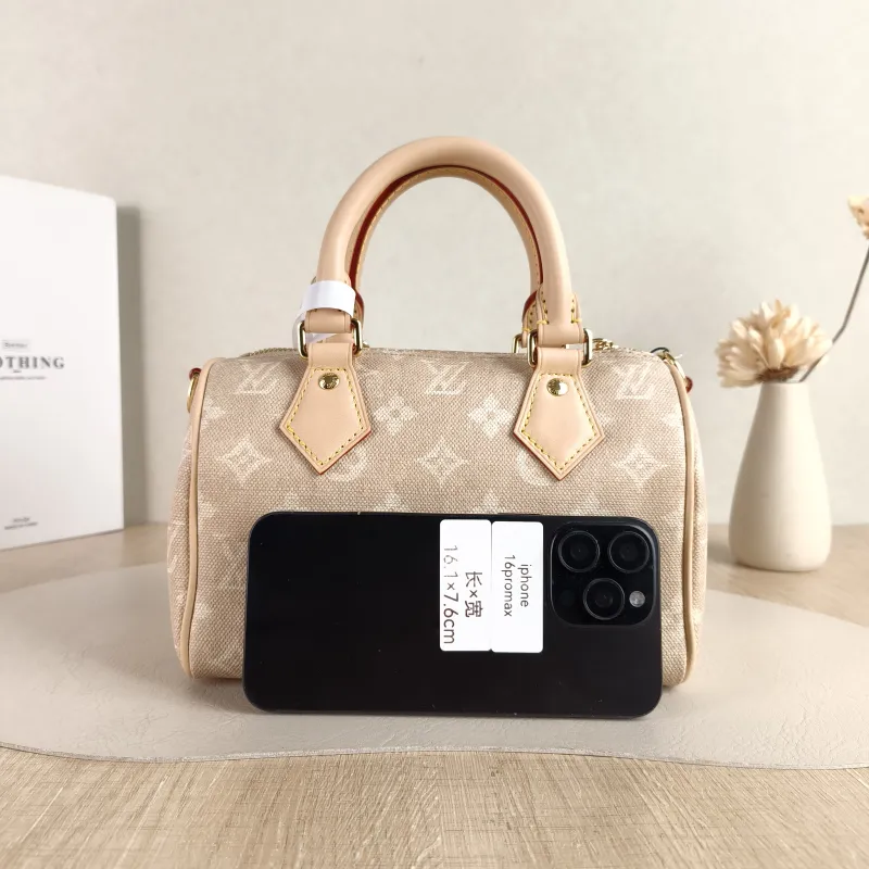 Louis Vuitton Crossbody Bag Speedy20 Beige · Charm PVC Small 20.5 × 12 × 13.5 cm — cover view 2 of 5