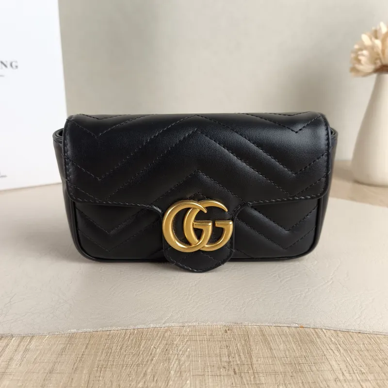 GUCCI Crossbody Bag GG Marmont Mini Marmont Mini Black Calfskinmini16.5 × 4.5 × 9.5 cm