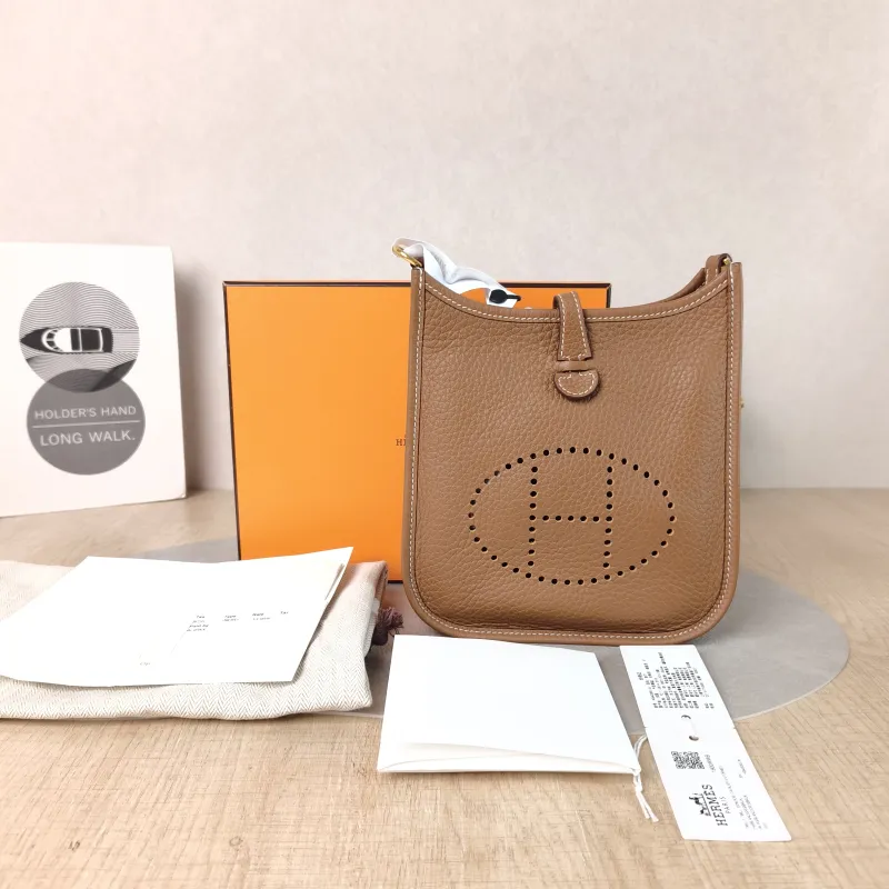 Hermès Crossbody Bag Evelyne Mini 16 Mini 16 Taurillon Clemence TC Calfskin Mini 17 × 5.5 × 18 cm W — cover view 2 of 6