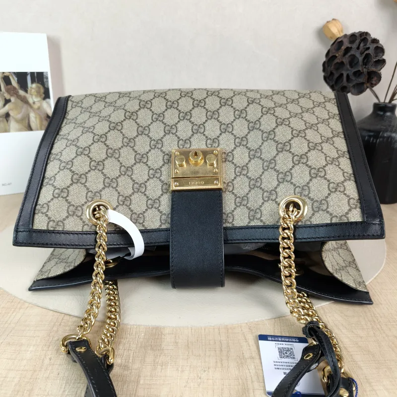 GUCCI Shoulder Bag Padlock Tote Black Monogram PVC 35 × 14 × 23.5 cm — detail view 6 of 10