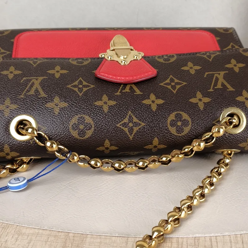 Louis Vuitton Crossbody Bag VICTOIRE Red PVC · Calfskin One Size 27 × 10 × 17 cm — detail view 3 of 10