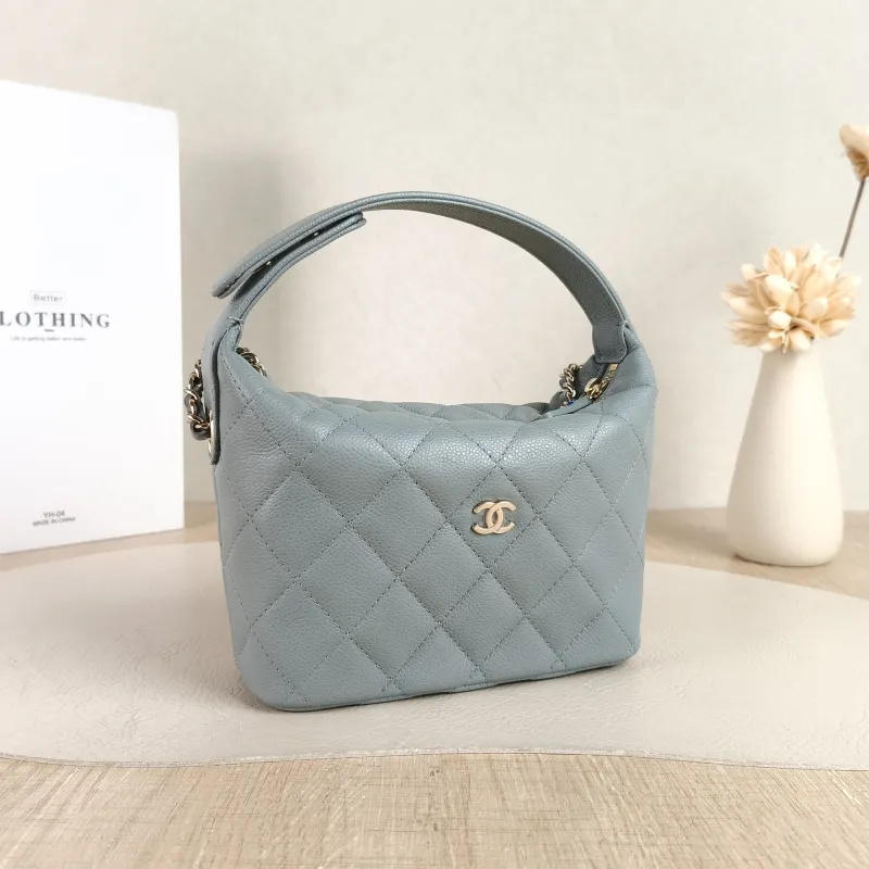 Chanel Crossbody Bag Crossbody Bag Grey Grained Calfskin One Size 16 × 6 × 13 cm — cover view 5 of 5