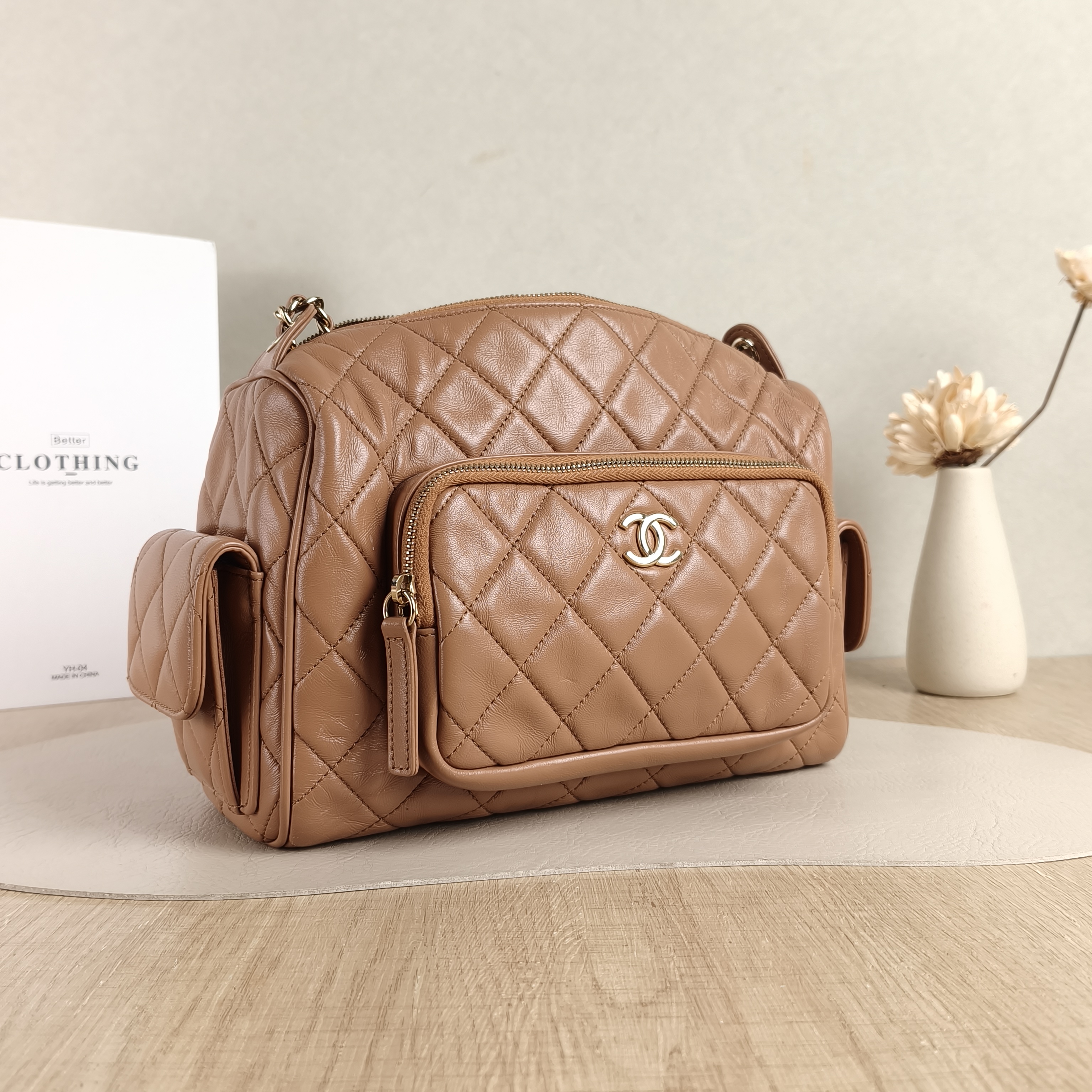 Chanel Crossbody Bag Camera Bag Taupe Lambskin One Size24 × 17 × 18 cm — cover view 4 of 5