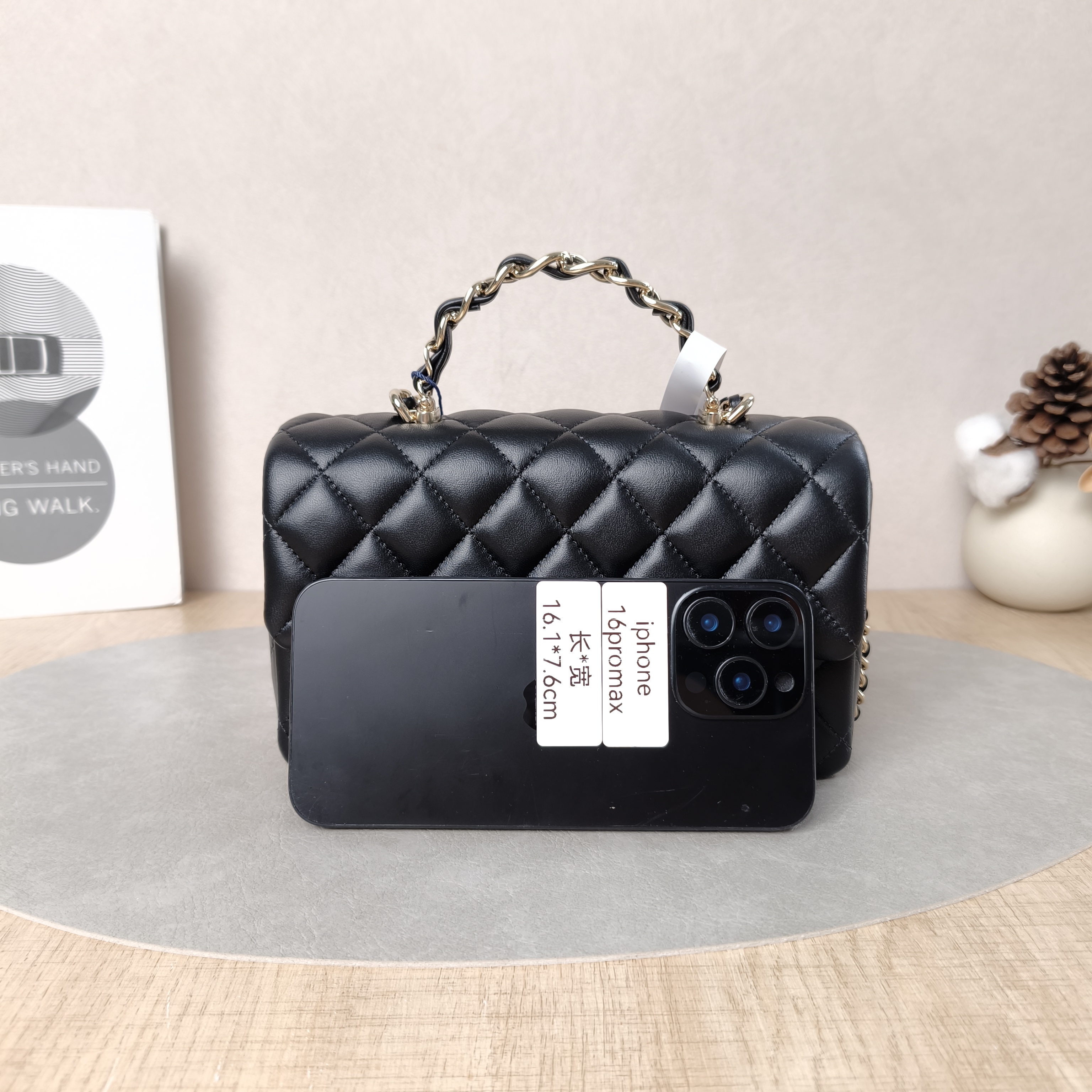 Chanel Crossbody Bag mini Black Lambskin mini20 × 6 × 12 cm — cover view 6 of 6