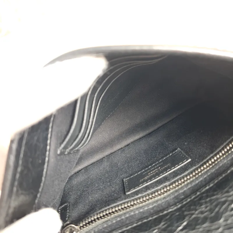 SAINT LAURENT Crossbody Bag Niki Chain Bagwoc Black Mini 19 × 5 × 16 cm — detail view 2 of 11