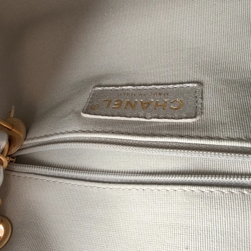 Chanel Shoulder Bag 25k Bowling Bag Silver Calfskin Small 24 × 11.5 × 15.5 cm — detail view 5 of 14