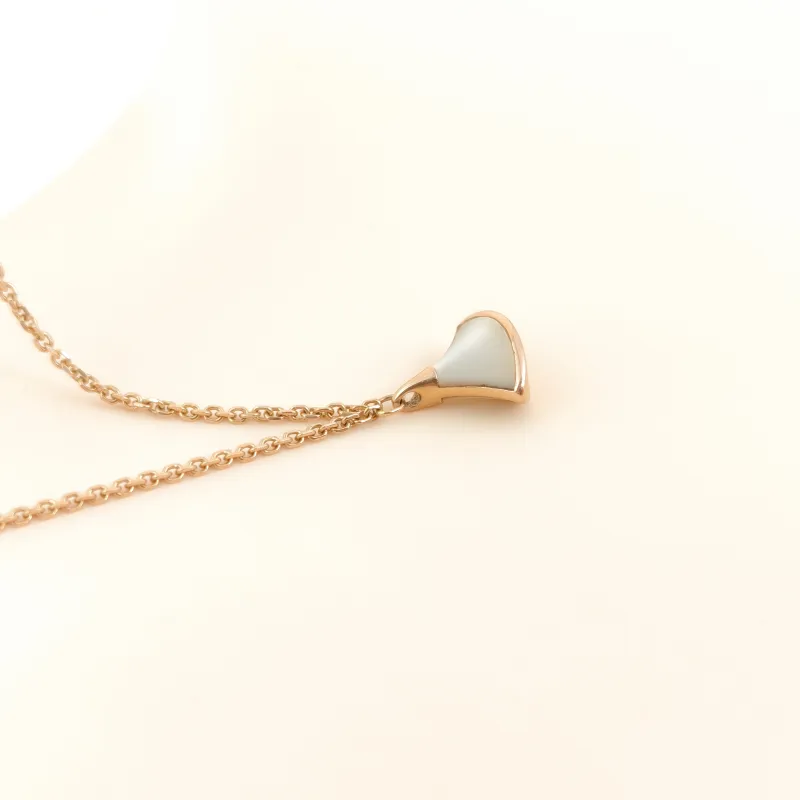 Bvlgari Bracelet DIVAS’ DREAM Collection White Mother-of-Pearl Bracelet Rose Gold Pearl 18KR ose Gold One Size17-19 — cover view 5 of 7