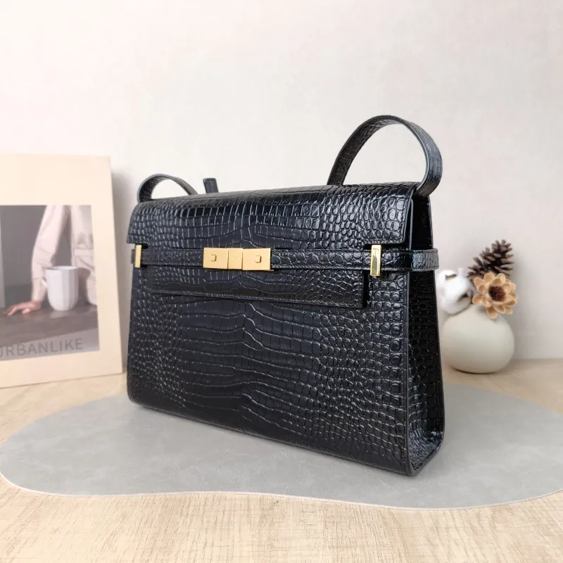 SAINT LAURENT Shoulder Bag MANHATTAN Black Calfskin Medium 29 × 7.5 × 20 cm — cover view 3 of 5