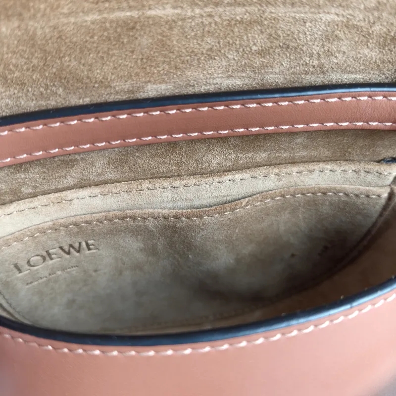 LOEWE Crossbody Bag Gate Caramel Calfskin Mini 15 × 8 × 12.5 cm — detail view 8 of 11