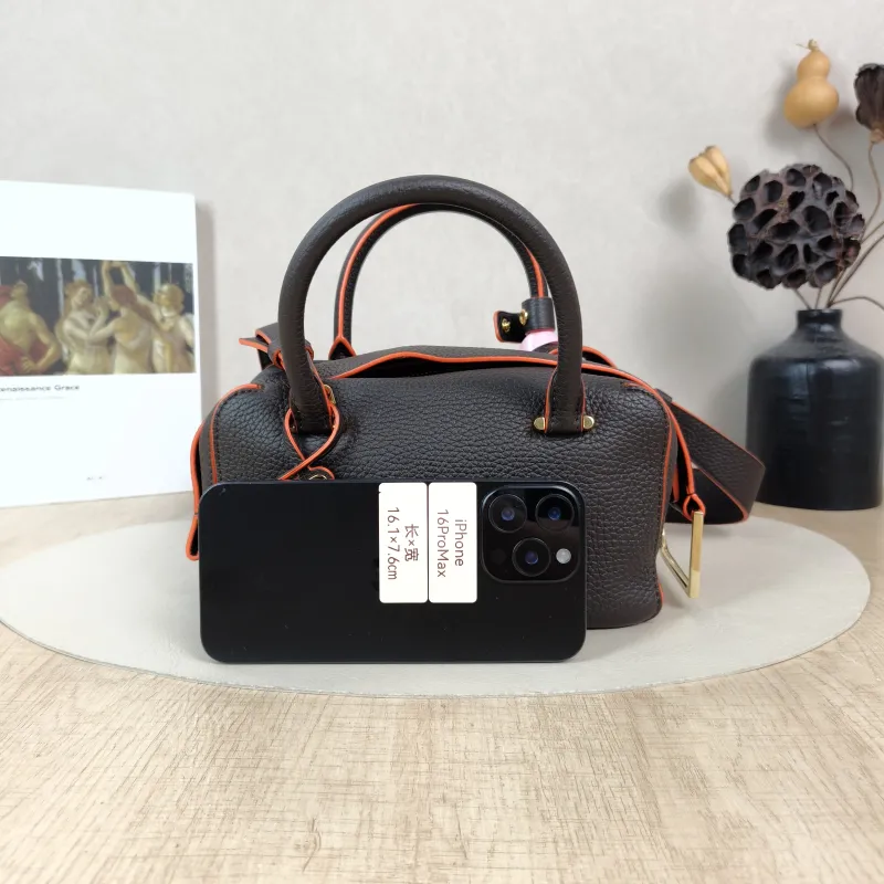 DELVAUX Top Handle Bag Cool Box Box Shoulder Bag Colorblock Calfskinmini21 × 11 × 13 cm — cover view 4 of 6