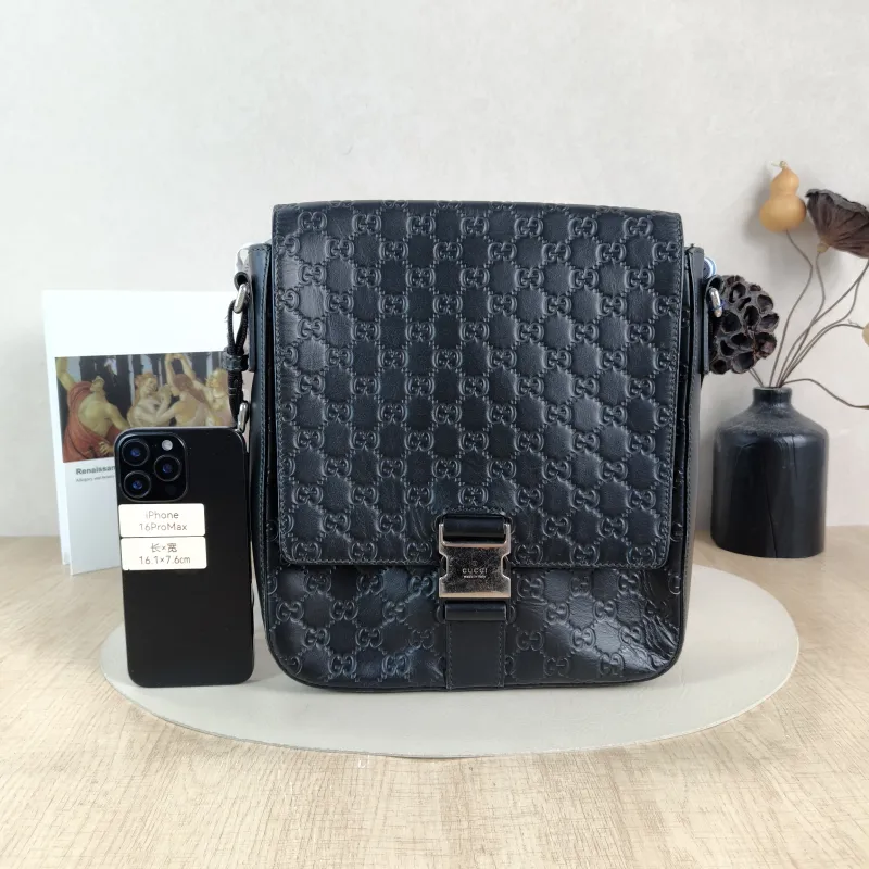 GUCCI Crossbody Bag Messenger Bag Crossbody Bag Black Calfskin One Size25 × 6 × 28 cm — cover view 4 of 5