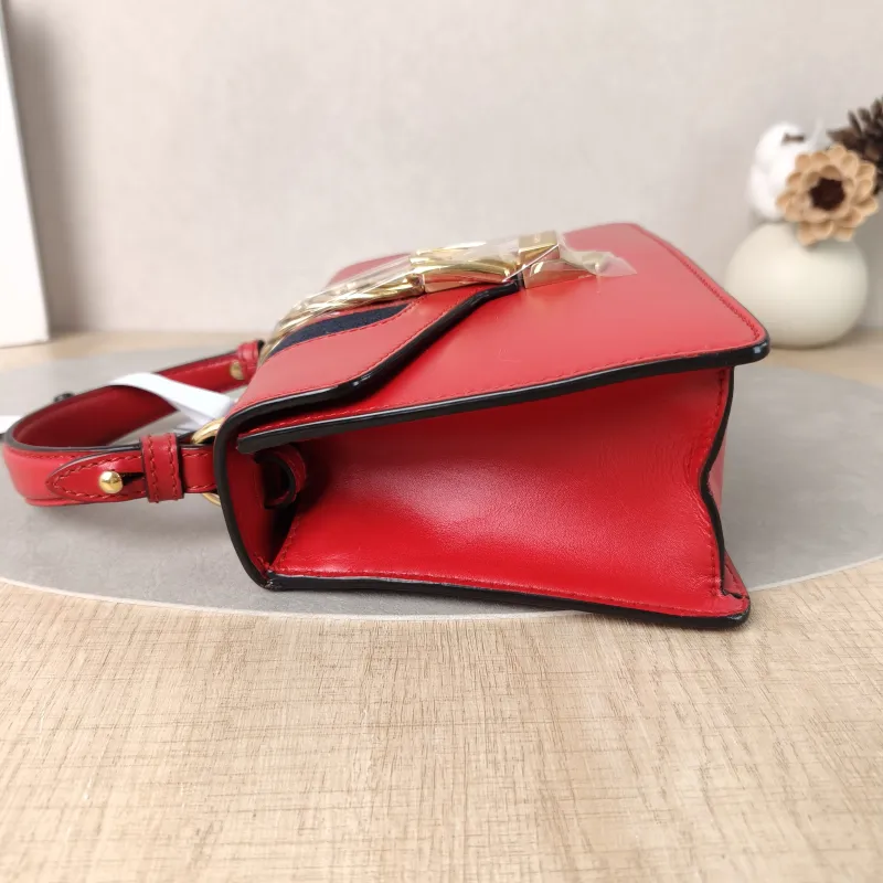 GUCCI Crossbody Bag Sylvie Edition Red Calfskinmini20 × 8 × 14 cm — detail view 5 of 12